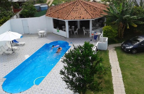 Ingleses do Rio Vermelho Apartment | Poolside Retreat Steps from the Beach - Guest Rated 10/10
