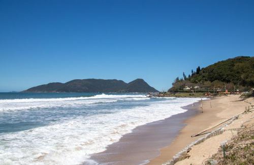 Morro das Pedras Apartment | Cozy Apartments in Florianópolis with Pool & Family Amenities