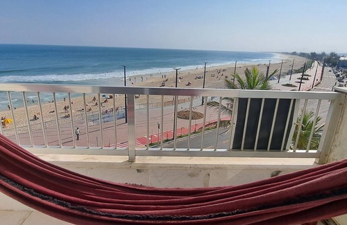 Marica Apartment | Guest Rated 10/10: Beachfront Holiday Apartment in Maricá