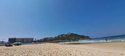 Ponta Negra Apartment | Oceanfront Apartment by Ponta Negra Beach, Maricá - 9/10 Rating