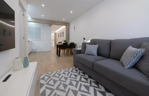 Logrono Apartment | Family-Friendly Retreat at Logroño Avenida Ayuntamiento