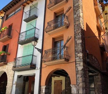 Buira Apartment | Charming Apartment with High Guest Rating and Child-Friendly Amenities