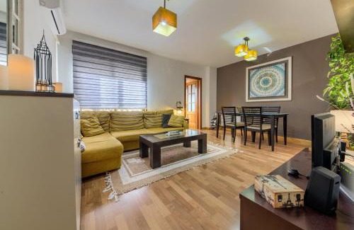 La Zubia Apartment | Charming Apartment in Granada, La Zubia - Rated 9.5/10
