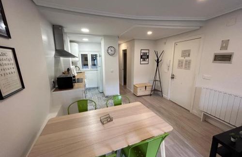 Burgos Apartment | Charming Apartment in Historic Burgos - Family & Pet Friendly
