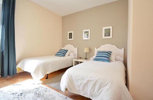 San Vicente do Grove Apartment | Pet-Friendly Apartment with Parking in San Vicente