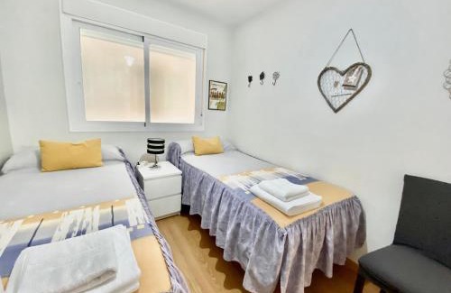 Almeria Centro Apartment | Prime 2-Bedroom Apartment in the City Center - Guest Rated 9.8