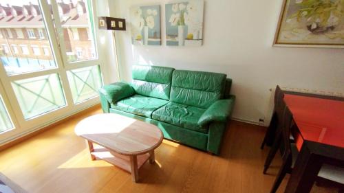 Somo Apartment | Relaxing Apartment with Pool & WIFI by Somo Beach