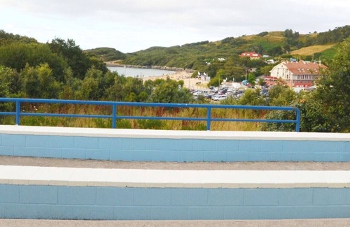 Isla Apartment | Inviting Apartment with Terrace, Pool and Pet-Friendly Perks