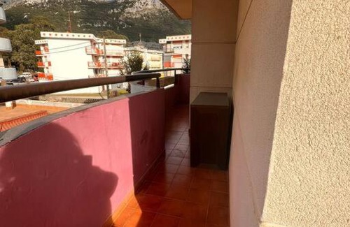Castro Urdiales Apartment | Pet-Friendly Apartment with Terrace in Oriñon Awaits You