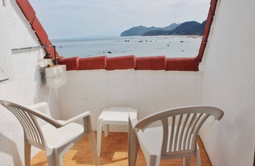 Noja Apartment | Beachfront Apartment with Spa & Pet-Friendly Amenities