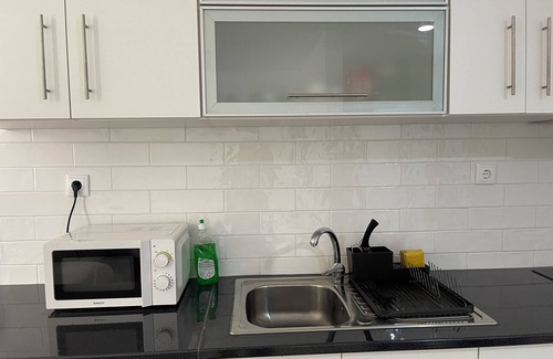 Barreiro Apartment | Cozy Apartment Near Lisbon with Breakfast and Family Perks