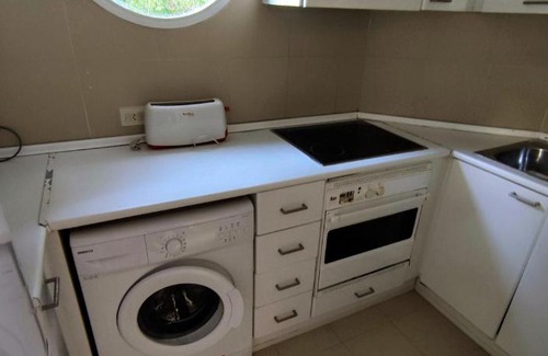 Coves Noves Apartment | Top-Rated Coves Noves Apartment with Pool & Hot Tub