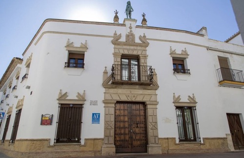 Andujar Apartment | Cozy Duplex Apartment with Child-Friendly Amenities
