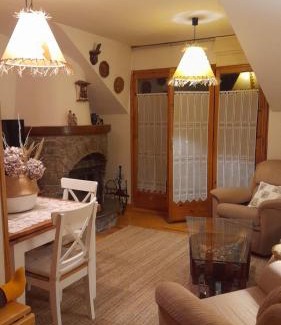 Rialp Apartment | Cozy Duplex Apartment with Pool in Rialp - Family Friendly