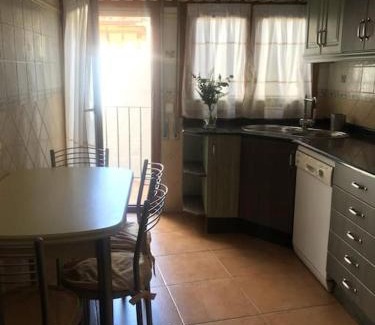 Caspe Apartment | Apartamento Dúplex Casa Jares