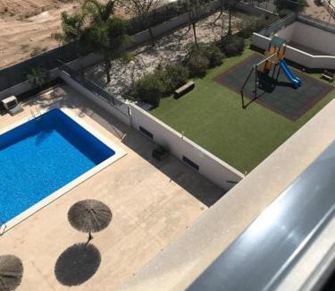 El Puntal Apartment | Pet-Friendly Getaway at Apartamento DALÍ with Pool Access