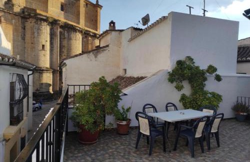 Old Town Apartment | Family-Friendly Getaway at Apartamento Daniela 1