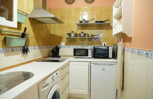 San Vicente Apartment | Exceptional Daoiz Apartment: Rated 9/10, Family-Friendly Stay
