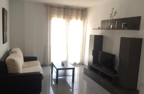 Ciudad Jardin Apartment | Child-Friendly One-Bedroom Apartment with High Guest Ratings