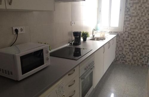 Ciudad Jardin Apartment | Child-Friendly One-Bedroom Apartment with High Guest Ratings
