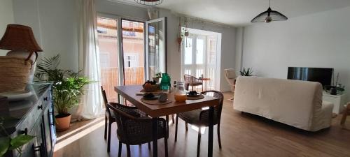Diputacion de Cartagena Casco Apartment | Guest Favorite: Apartamento Duque33 with Family-Friendly Vibe