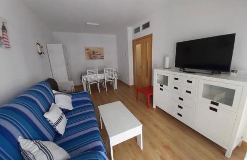 Almeria Apartment | Unforgettable Stay at Apartamento El Ancla with Ocean View