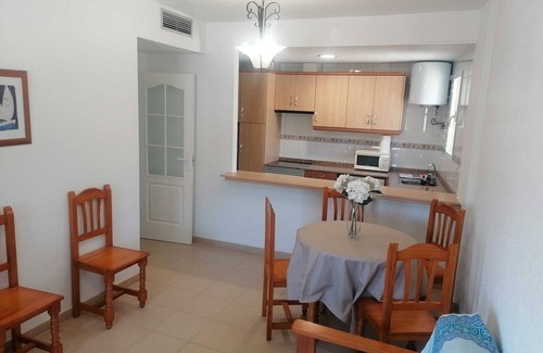 Las Herrerias Apartment | Cozy Oceanfront Stay at Apartamento El Calón with Pool