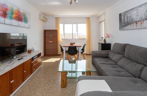 Teatinos House | APARTAMENTO EL CONSUL MALAGA - ADULTS ONLY - Fantastic apartment with shared pool and free