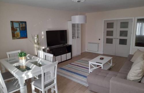 La Guardia Apartment | Highly Rated Apartamento El Nido: Family & Pet-Friendly Stay