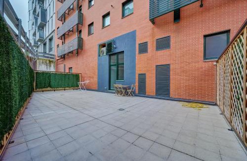 Milagrosa Apartment | Family-Friendly Stay at El Parque de Felisa by Clabao