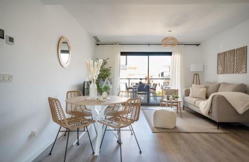 Javea Apartment | Relaxing Stay at Apartamento El Sueño with Pool & Family Fun