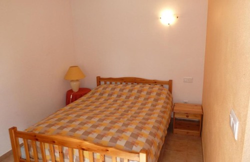 Agullana Apartment | Family-Friendly Stay at Apartamento El Suro - 8/10 Rated