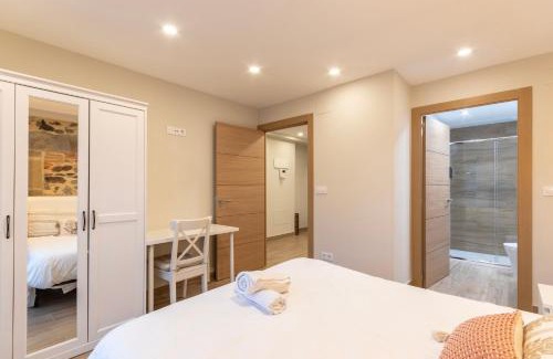 Deustuko San Pedro-Erribera Apartment | Pet-Friendly Getaway at El Toisón de Oro 22 - Top Rated!