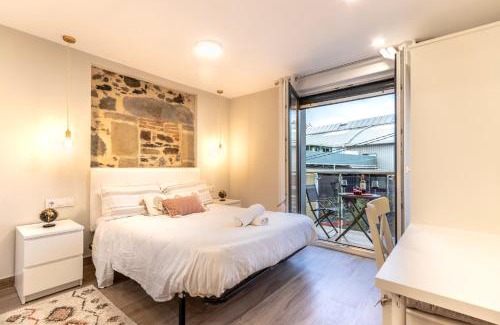 Deustuko San Pedro-Erribera Apartment | Pet-Friendly Getaway at El Toisón de Oro 22 - Top Rated!