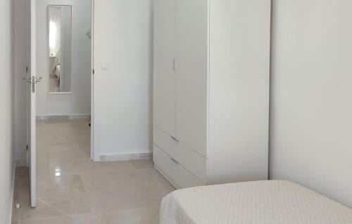 Almeria Apartment | Family-Friendly Apartment in Almería for Memorable Stays
