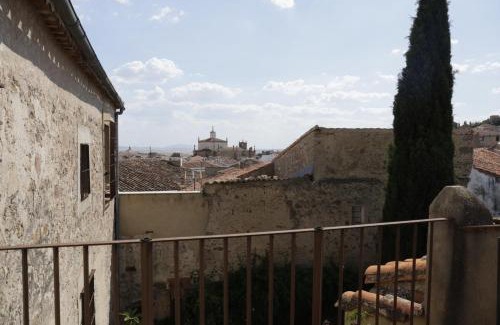 Trujillo Apartment | Experience History at Apartamento en casa del s.XVI