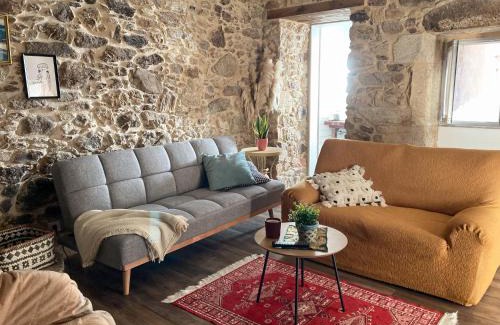Carballo Apartment | Pet-Friendly Retreat: Casa Oliveros Apartment in Razo