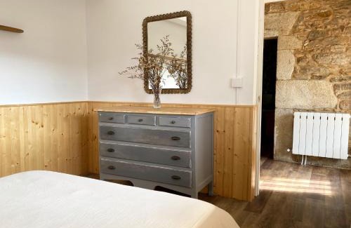 Carballo Apartment | Pet-Friendly Retreat: Casa Oliveros Apartment in Razo