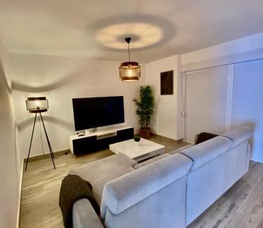 San Fernando Apartment | Central San Fernando Cadiz Apartment - Guest Rated 9.8/10