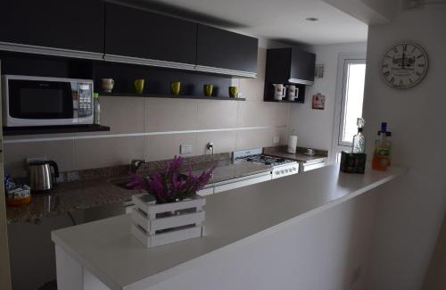 Banfield Apartment | Central Banfield Apartment - Child Friendly & Guest Rated 9.3