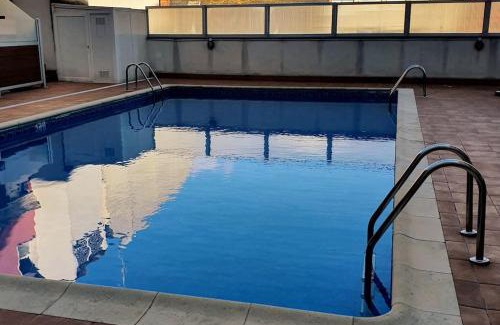 Fazouro Apartment | Modern Apartment in Downtown Foz with Pool Access