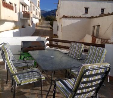 Alpujarra De La Sierra Apartment | Family-Friendly Apartment in El Golco for Memorable Stays