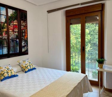 Ontinyent Apartment | Child-Friendly Apartment in the Park - Guest Rated 10/10