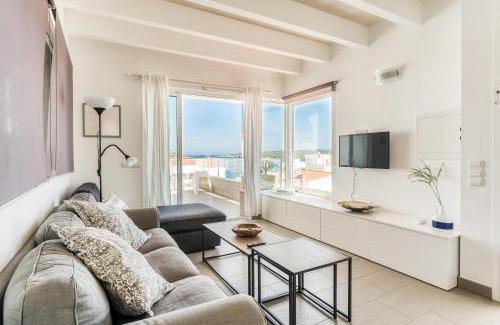 Es Grau Apartment | Scenic Es Grau Apartment with Beautiful Views and Family-Friendly Amenities