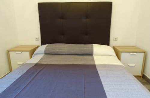 Els Griells Apartment | Beachside Apartment in L'estartit with Pool and Ocean View