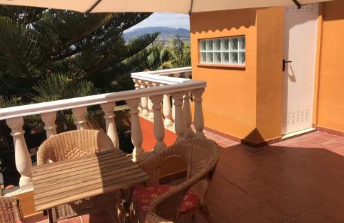 San Cristobal de La Laguna Apartment | Cozy Apartment in La Laguna - Family-Friendly Retreat