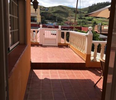 San Cristobal de La Laguna Apartment | Cozy Apartment in La Laguna - Family-Friendly Retreat