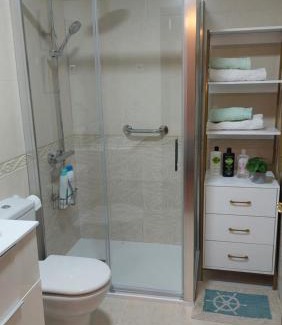 Algorta Apartment | Beachfront Apartment with Private Parking & Child-Friendly