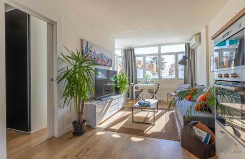 Pedregalejo Playa Apartment | Oceanfront Apartment on Paseo Maritimo with Top Ratings