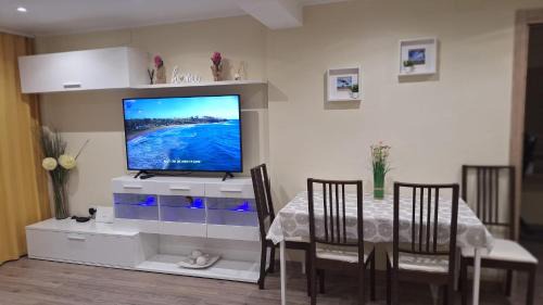 La Malva-rosa Apartment | Oceanfront Apartment at Malvarrosa Beach - Rated 9.1/10
